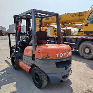 For Used 3T Diesel Heavy Duty Forklift Rough Terrain Two Stage Mast Original Paint Transport Machine for Retail Industries - Product Image 3