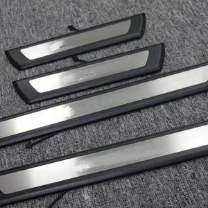 KQD - Placa de Protección y Decoración para el Umbral de la Puerta del Coche, Acero Inoxidable + Material ABS, Compatible con OEM/ODM - Product Image 1