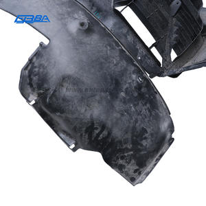 Revêtement d'habillage de passage de roue avant droit d'occasion d'origine de haute qualité pour Porsche 992 992581330 - Product Image 4