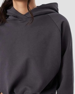 Conjunto de 2 Piezas para Mujer, Sudadera con Capucha y Pantalones Cortos Negros, Corte Holgado Informal, Color Sólido, Atuendo de Primavera/Verano - Product Image 6