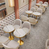 Ensemble de mobilier de luxe pour cafétéria, tables et chaises de cantine en métal doré de qualité commerciale pour restaurant, café de plage