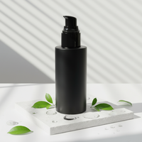 Nouvelle conception en promotion : Bouteille cosmétique vide personnalisable avec pompe à pression, en PET, avec bouchon à vis, imprimée UV, disponible en noir, marron, blanc et transparent.