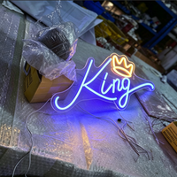Enseigne néon LED personnalisée en forme de couronne royale avec plaque arrière en acrylique pour bar, club, maison, publicité, multicolores, télécommande, intérieur