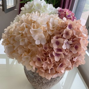 Pedales coloridos de 480 al por mayor, flores artificiales de Hortensia de cabeza grande, flores de plástico, decoración de boda y hogar, venta al por mayor de La LU-020 - Product Image 5