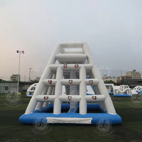 Toboggan aquatique gonflable, toboggan d'escalade aquatique amphibie, grand parc aquatique extérieur