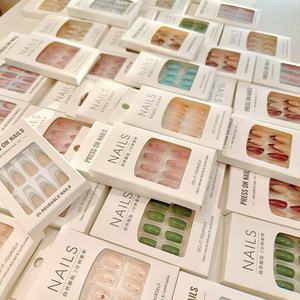 กล่องแบบกำหนดเอง คุณภาพสูง ABS 24 ชิ้น เล็บปลอมแบบกดติดสั้นทรงเหลี่ยม ใช้ซ้ำได้ ผู้จำหน่ายปลายเล็บปลอม - Product Image 5