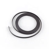 Bande magnétique flexible SrO 2 mm d'épaisseur, aimant en poudre multipolaire en caoutchouc, qualité industrielle, surface revêtue, brun, souple