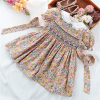 Robes d'été jaunes à fleurs pour bébés vêtements smockés brodés à la main en coton vente en gros boutiques de vêtements pour enfants c221678