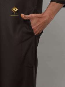 Vêtements de prière décontractés pour hommes musulmans, style national, robe longue élégante, douce et agréable. - Product Image 1