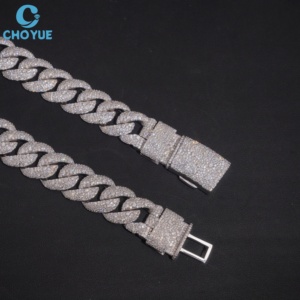สร้อยคิวบาลิงค์ GRA Certified Moissanite ขนาด 20 มม. ประดับเพชรแบบ Iced Out สไตล์ไมอามี สำหรับผู้ชายและผู้หญิง เครื่องประดับเพชร Iced Out - Product Image 2