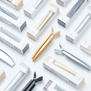 Outil de coiffage ultra-léger en aluminium à la mode coréenne, dents antidérapantes, clip volumateur, rehausseur de racines, protection thermique, style simple - Product Image 2