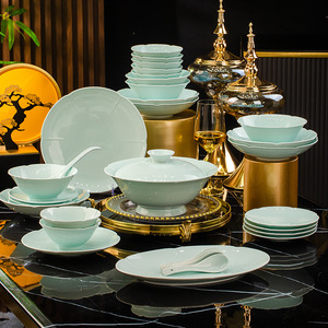 Nouvel ensemble d'assiettes et de bols de style chinois <span class=keywords><strong>Vaisselle</strong></span> ménagère Lotus en relief céladon à Phnom Penh - Product Image 3