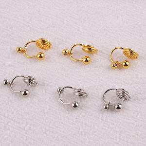Pendientes de clip en forma de U con resorte y dije de mariposa, oro, plata, unisex, para uso diario - Product Image 4