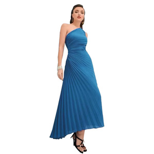 Rc3128 Vêtements pour femmes Offre Spéciale Nouvelle jupe asymétrique plissée à épaules inclinées - Product Image 4