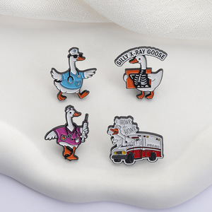 Pin de Esmalte con Diseño de Ganso Silly Goose Registrado para Regalos de Enfermería, Broche de Aleación con Dibujos Animados, Personalizable - Product Image 4