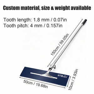 Râteau à pointes en acier inoxydable avec long manche en aluminium, outil de distribution dentelé pour sols en époxy, outil de pose de béton et de résine époxy DIY - Product Image 2