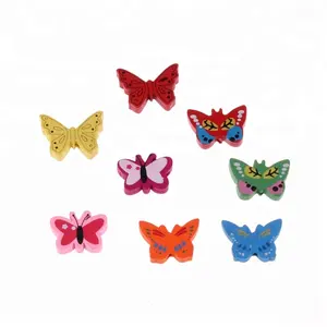Personnalisé multicolore en bois perles de papillon animal gravé en bois en forme de perles pour la fabrication de bijoux