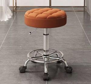 Tabouret bas rond en cuir noir de luxe avec roulettes pour salon de beauté, coiffeur, barbier, cuisine, usage domestique, mobilier de salon - Product Image 3