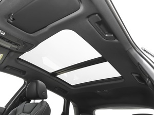 Audi <span class=keywords><strong>Q3</strong></span> 2026 Quattro Edizione da Collezione 45° Anniversario Modello 35TFSI <span class=keywords><strong>SUV</strong></span> 5 Porte 5 Posti per Gite in Famiglia e Viaggi - Product Image 2