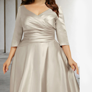 Robes <span class=keywords><strong>de</strong></span> cérémonie pour <span class=keywords><strong>mère</strong></span> <span class=keywords><strong>de</strong></span> la <span class=keywords><strong>mariée</strong></span>, <span class=keywords><strong>taille</strong></span> plus, coupe trapèze, cache le ventre, longueur thé, sans manches, col en V, satin avec fronces - Product Image 3
