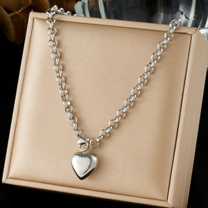 Heart-Shaped Pendant Necklace Gold Plated Stainless Steel O-Chain Women's Everyday Wear Accessory - Product Image 2
