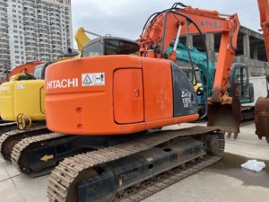 Excavadora usada HITACHI ZX135US Precio económico excelente rendimiento Excavadora usada HITACHI en venta - Product Image 3