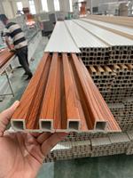 Offre Spéciale étanche cannelé WPC bois plastique composite panneau mural panneau de plafond WPC revêtement mural