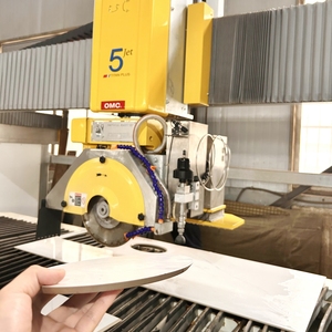 Máquina de Corte de Piedra TITAN Plus 5Jet Combinada con Sierra de Puente CNC de 5 Ejes y Chorro de Agua para Granito con Alta Precisión Automática - Product Image 4