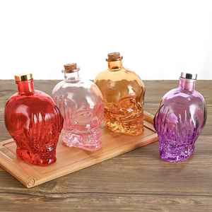 Botella de Vino de Vidrio con Forma de <span class=keywords><strong>Calavera</strong></span> Única con Tapón para Licor y <span class=keywords><strong>Vodka</strong></span> - Product Image 2
