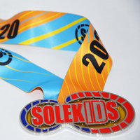 Médaille en métal personnalisée avec ruban et médaillon
