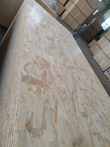 Linyi Fabricante OSB2 OSB3 Paneles <span class=keywords><strong>de</strong></span> <span class=keywords><strong>madera</strong></span> 12mm-18mm Espesor 1220*2440mm Tamaño Álamo Venta caliente <span class=keywords><strong>para</strong></span> uso en edificios al aire libre Barato - Product Image 6