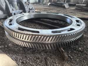 Engrenage hélicoïdal double à grand diamètre en acier forgé sur mesure Deyu OEM - Product Image 1