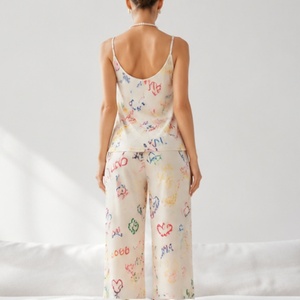 Vente en gros d'usine : Ensemble pyjama pour femmes, haut en camisole imprimé confortable et pantalon long, pyjama femme, <span class=keywords><strong>lingerie</strong></span> sexy - Product Image 4