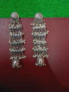 Pendientes de araña personalizados de alta calidad, ligeros, plateados, casuales, multicolor, para fiestas. - Product Image 2