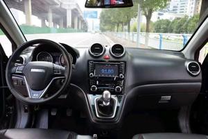 SUV Haval H6 2023 2022 2021 1.5T 5 places Traction avant Manuelle Volant à gauche Essence Véhicules aux normes d'émission Euro VI Fabriqués en Chine - Product Image 6