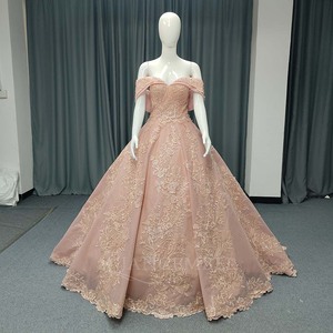 ชุดเดรสงาน Quinceanera สีชมพู Lsany208 ประดับดอกไม้ 3 มิติ แต่งลูกไม้รัดเชือกทรงคอร์เซ็ท กระโปรงบานฟูฟ่อง สำหรับงานวันเกิดอายุ 16 ปี รุ่น Jancember - Product Image 2