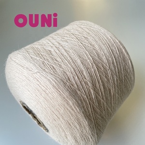 Fil de <span class=keywords><strong>laine</strong></span> de vison gonflé de haute qualité pour chapeau béret, fil d'angora de lapin pour l'hiver, fil animal gonflé, vente en gros sur le marché Ins - Product Image 5