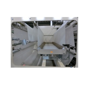 Machine à plier entièrement automatique pour lingettes humides, longue durée de vie, haute qualité et fabriquée au Japon (type de couteau supérieur fixe) - Product Image 2