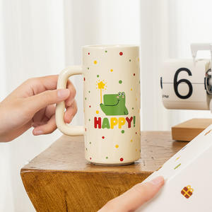 แก้วเซรามิคลายการ์ตูนน่ารักสำหรับเด็กพร้อมหูจับ ความจุขนาดใหญ่ แก้วพอร์ซเลนทรงตรง ดีไซน์ชิ้นเดียว - Product Image 4