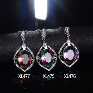 Collana con Ciondolo a Goccia Vintage in Pietra Sfumata per Donne, Elegante Gioiello di Moda per Uso Quotidiano e Regalo - Product Image 1