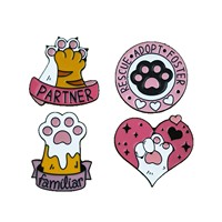 Broche personnalisée mignonne en alliage de zinc avec impression UV, motif animal de dessin animé, pour revers de veste, cadeau de mariage ou de fête