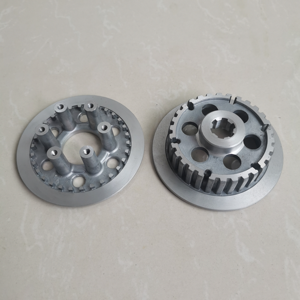 Set Frizione Moto con Mozzo Centrale e Piatto Spingidisco per Bajaj CT100 - Ricambi Mozzo Interno Frizione e Piatto Spingidisco - Product Image 1