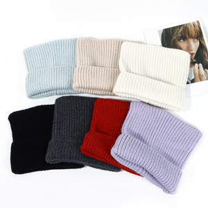Nouveau style d'hiver pour fille, bonnet en tricot uni, épais, chaud, mignon, avec oreilles de <span class=keywords><strong>chat</strong></span>, réglable - Product Image 1