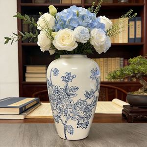 Nouveau vase de table en céramique bleu et blanc style nordique pour anniversaire, arrangement floral pour salon, décoration artistique classique pour la maison - Product Image 2