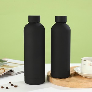 Termos Deportivos de Boca Pequeña de 750 ml, Botellas de Agua de Acero Inoxidable con Aislamiento al Vacío y <span class=keywords><strong>Pintura</strong></span> de Goma - Product Image 5