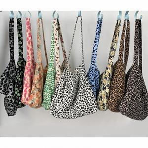 Leopard Print Crossbody <b>Large</b> Capacity Zipper Shoulder Shopping Women's Fashionable Wholesale Beach <b>Bag</b> - Product Image 2