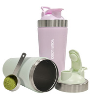 Bouteille de shaker à protéines portable réutilisable en acier inoxydable 304 de 750 ml (25 oz) avec logo personnalisé