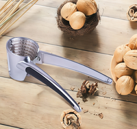 Outil de casse-noix ergonomique durable et sûr pour les aliments, avec poignée antidérapante pour la cuisine, permettant de gagner du temps