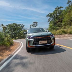 SUV d'occasion <span class=keywords><strong>DFSK</strong></span> T5 <span class=keywords><strong>2023</strong></span> haute puissance, 1.5T, 5 portes, 5 places, automatique, toit ouvrant panoramique, grand espace de chargement, essence, conduite à gauche - Product Image 3