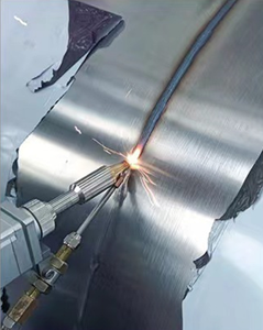 Mesin las Laser serat logam, 2 tahun garansi genggam pendingin udara portabel 1500w MAX - Product Image 3